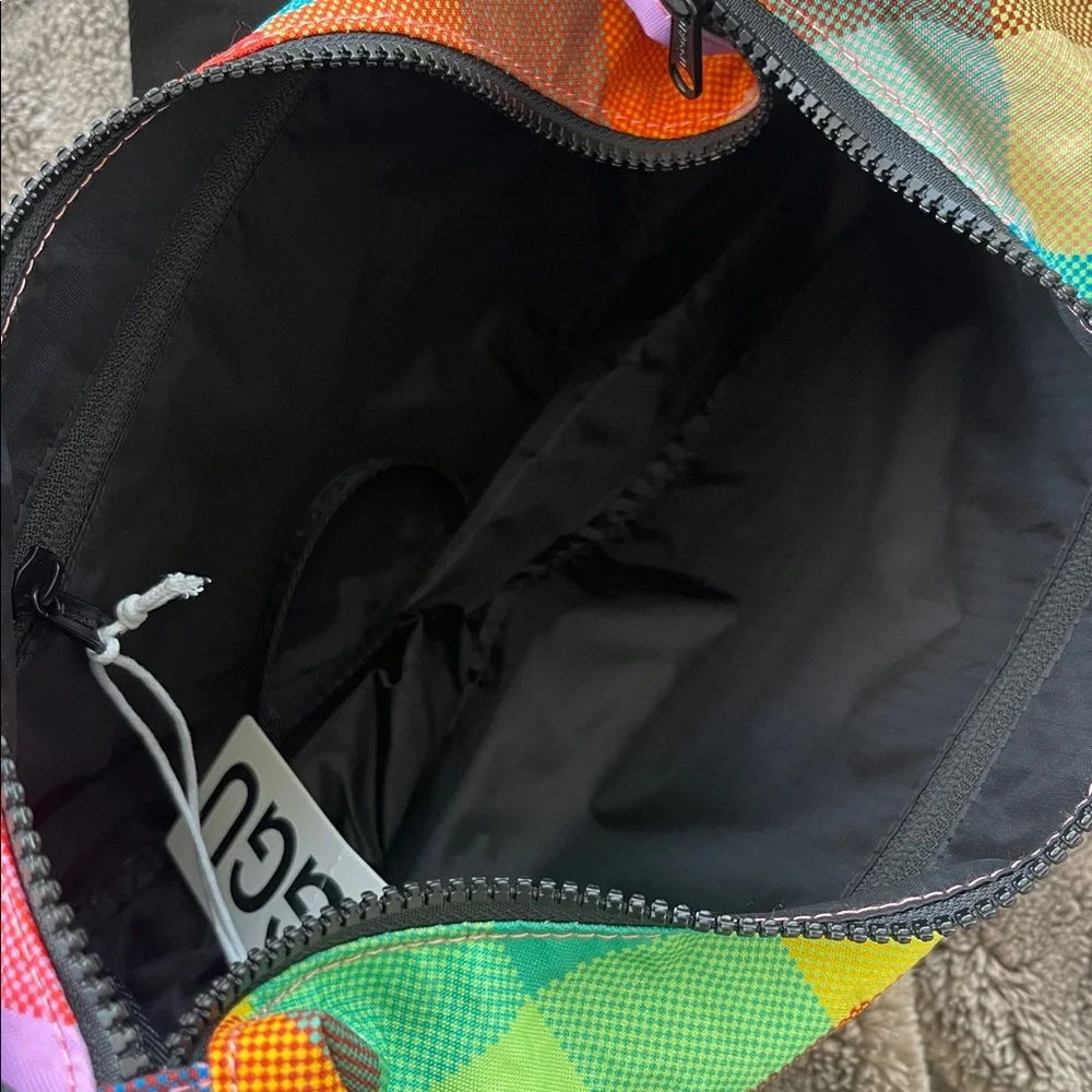 Baggu Madras Medium Crescent - Picture 6 of 7